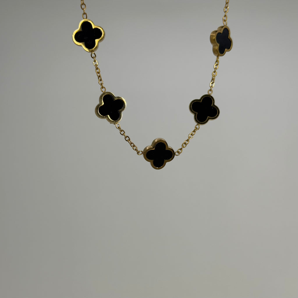 Noir Clover Set