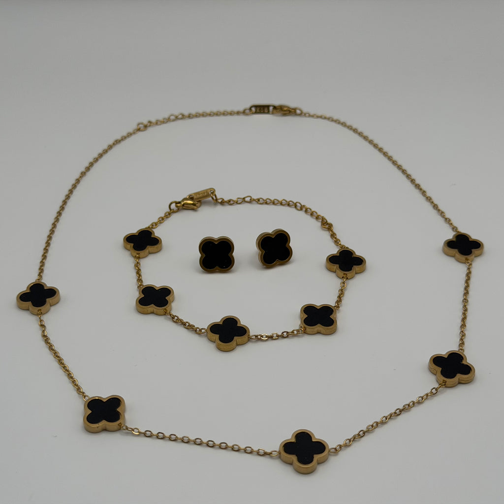 Noir Clover Set