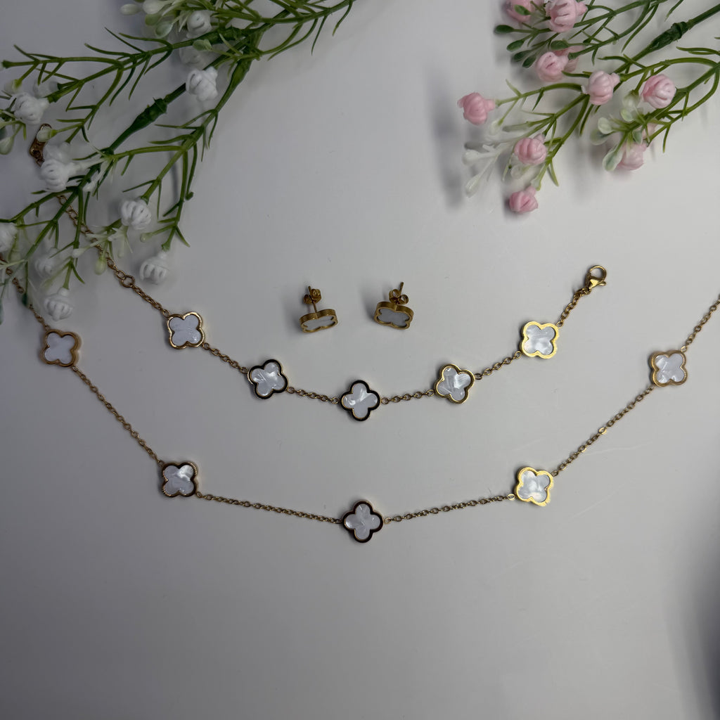 Pearl Clover Set