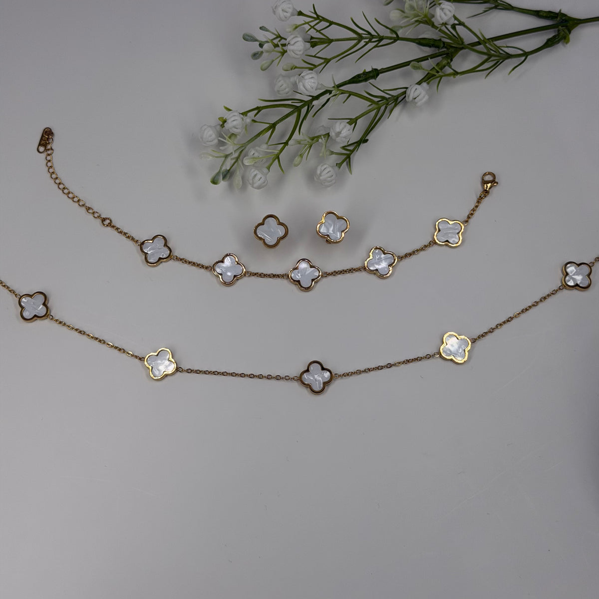 Pearl Clover Set
