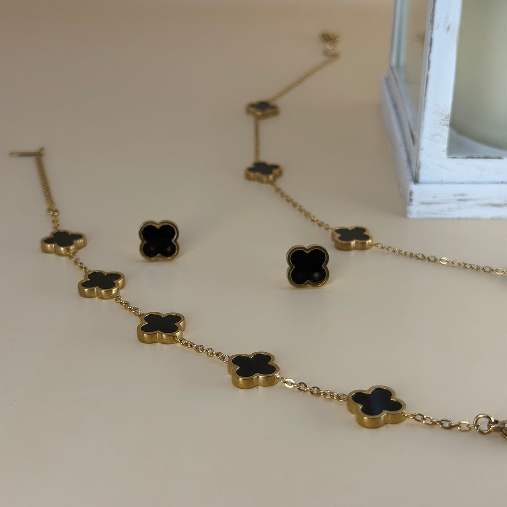 Noir Clover Set