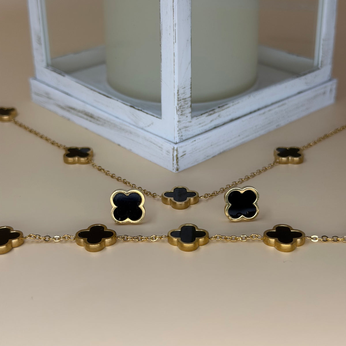 Noir Clover Set
